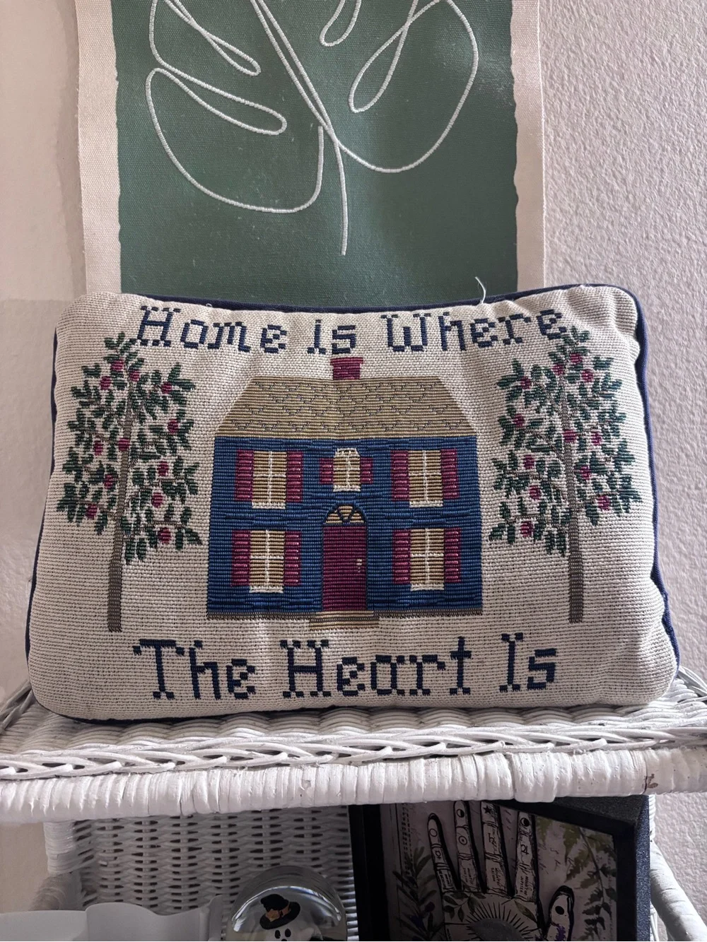 N/A classic embroidered